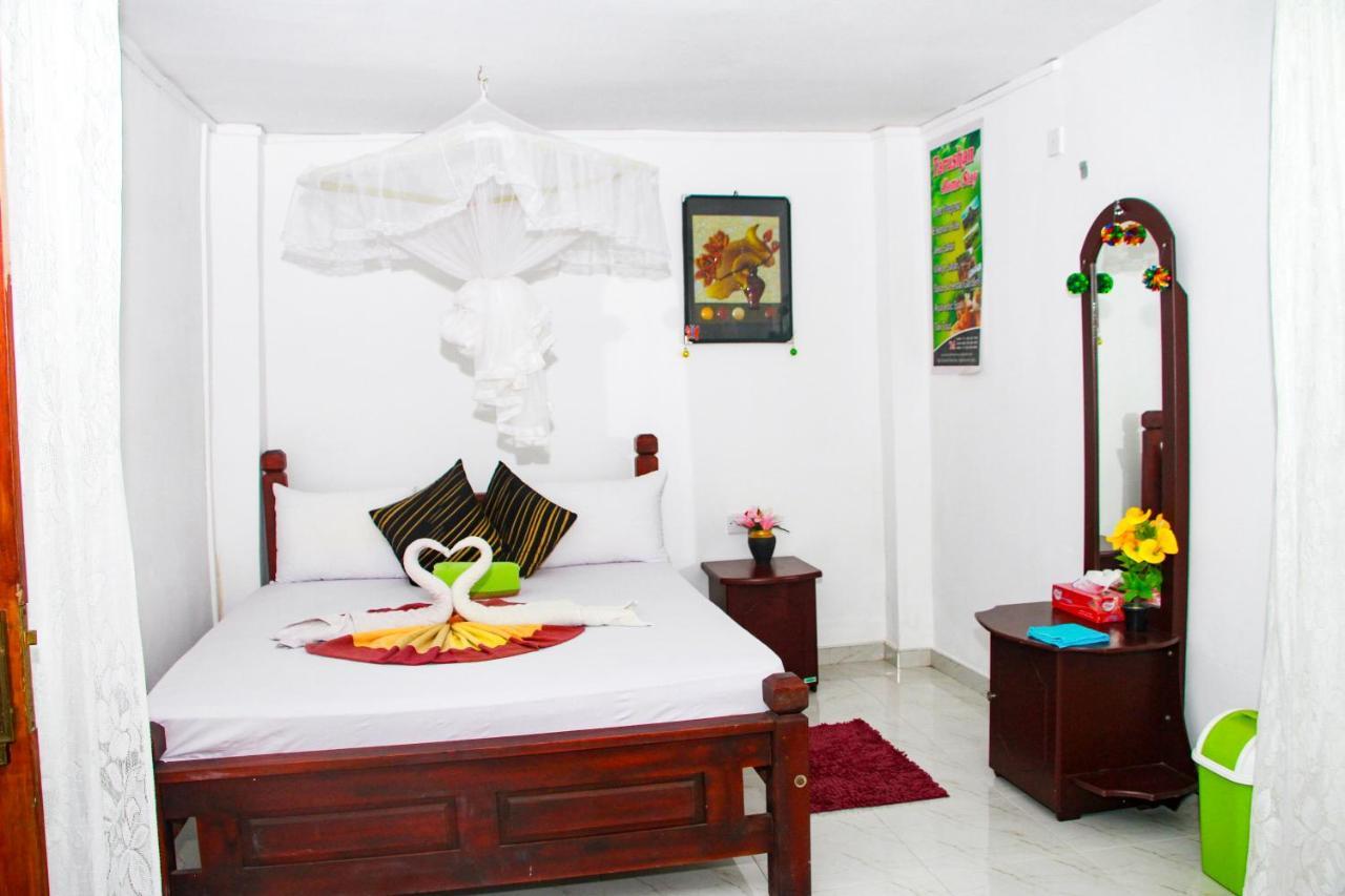 Sigiri Tarushan Home Stay Sigiriya Eksteriør bilde