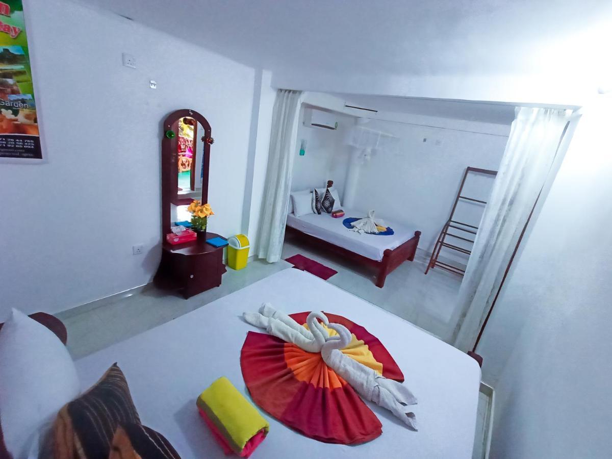 Sigiri Tarushan Home Stay Sigiriya Eksteriør bilde