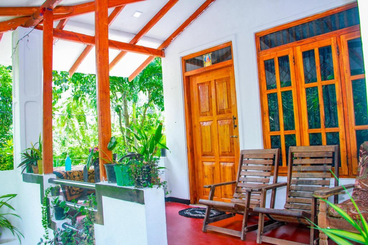 Sigiri Tarushan Home Stay Sigiriya Eksteriør bilde
