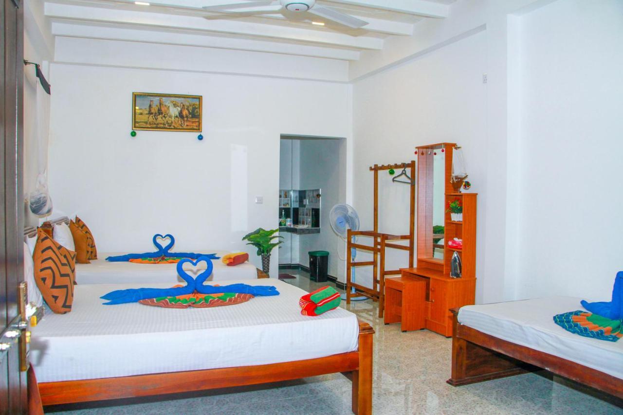 Sigiri Tarushan Home Stay Sigiriya Eksteriør bilde