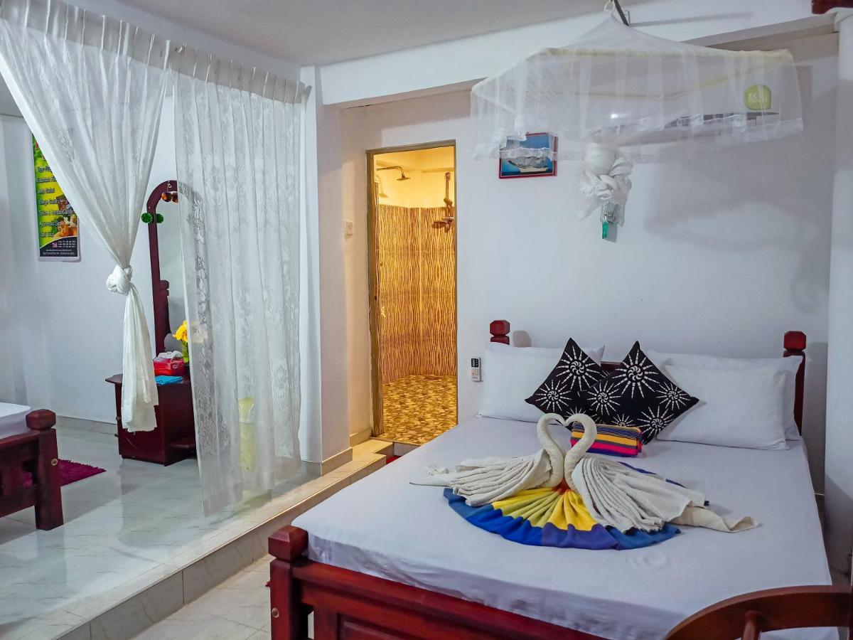 Sigiri Tarushan Home Stay Sigiriya Eksteriør bilde